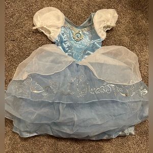 Size 4 Disney’s Cinderella Costume